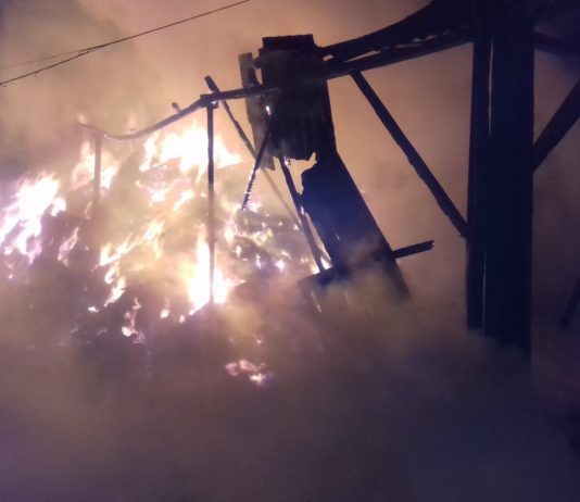 A fost prins cel care a incendiat o fermă de animale din Aninoasa