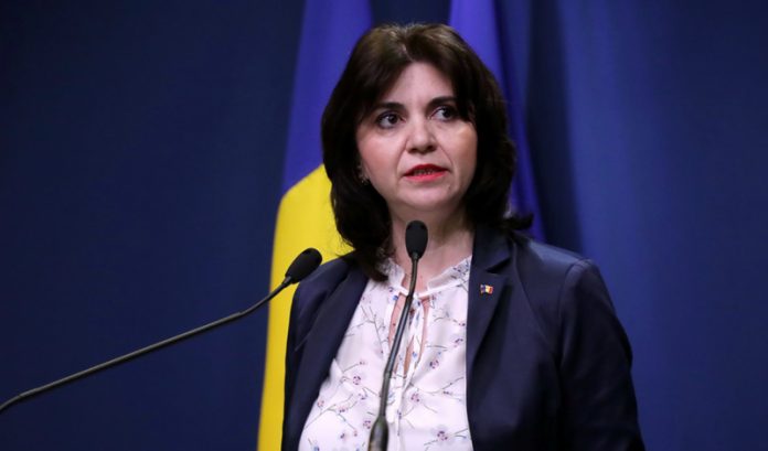 ministrul-educatiei-monica-anisie-scolile-sunt-inchise-pana-dupa-paste-SrS