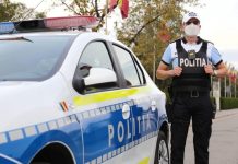 Polițiștii gorjeni, dotați cu pistoale Beretta și camere video corporale