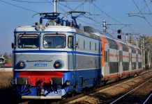 Bărbat mort în tren, lângă soția care credea că doarme