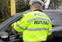 Un șofer din Gorj a lovit cu mașina polițistul care i-a cerut să oprească